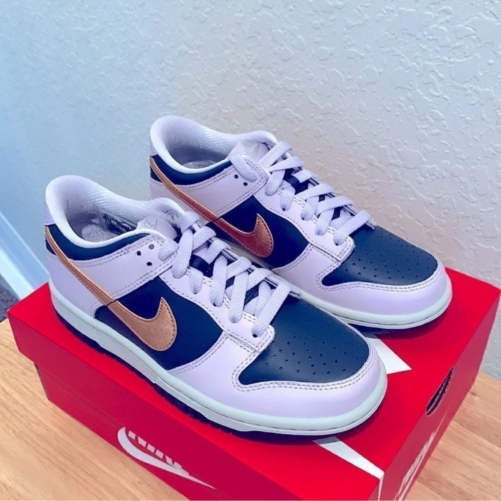 NIKE DUNK LOW SE GS SNEAKERS - Picture 6 of 12